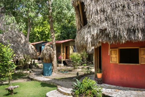 El Remate Hotel | Alice Guesthouse