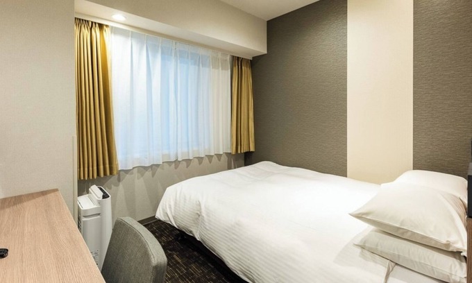 Chuo House | All rooms are nonsmoking Semidouble with bath/Chuo-ku Tokyo