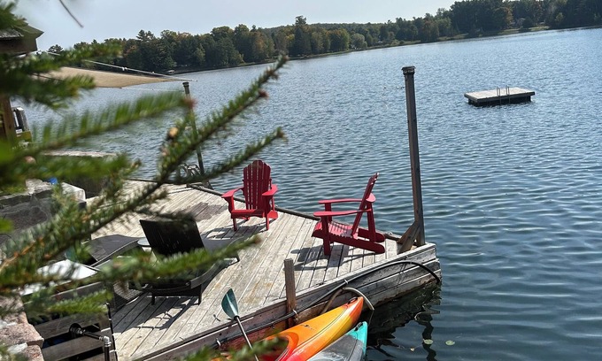 L'Amable House | All Season Lakefront Home nHot Tub, Theatre Room, ATV/Snowmobile/Hiking Trails