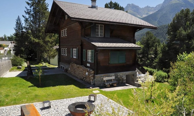 Engadin Scoul House | Allegra and welcome to Chalet Trü