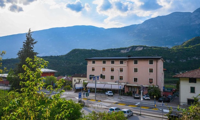Vigolo Baselga Hotel | AlmaMed Hotel san Leonardo