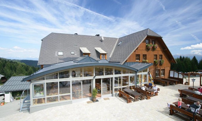 Obdach Hotel | Almidylle Sabathy