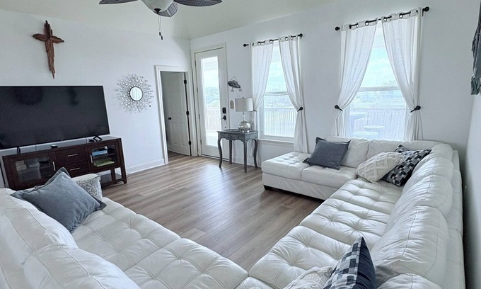 Grand Isle House | "Almost Amaris" a paradise within a paradise!