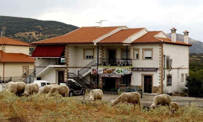 San Pablo de los Montes House | Alojamiento CR Cuatro Caminos