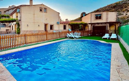 Letur House | Alojamiento rural Las Tapias