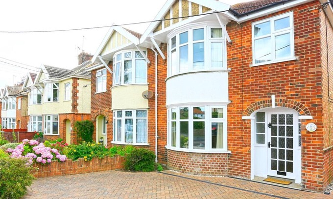 Southwold House | Alpha - Three Bedroom House, Sleeps 5