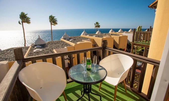 Playa del Aguila House | Altamar 52 with terrace & pool By CanariasGetaway