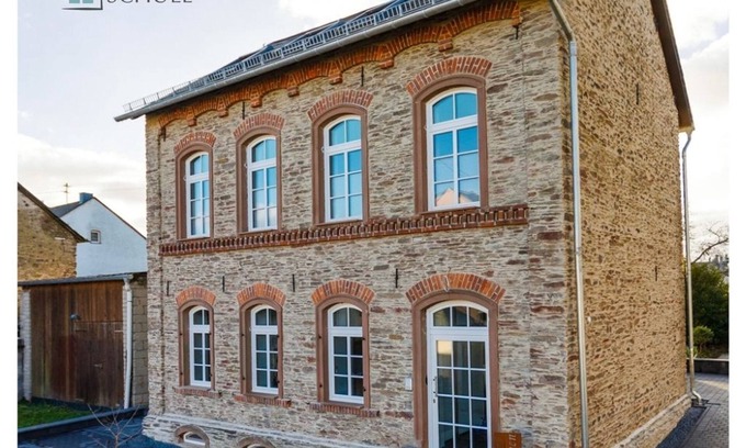 Bad Bertrich Apartment | Alte Schule Kennfus - 4-bed vacation apartment shower/WC up to 6 pers.