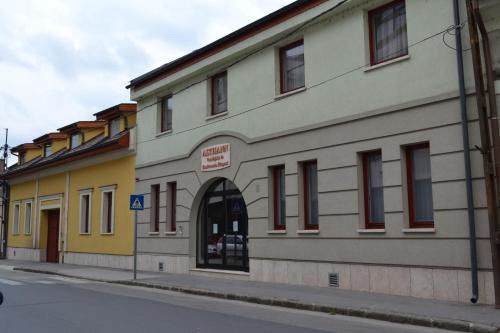 Vac House | Althann Vendégház és Konferencia Központ