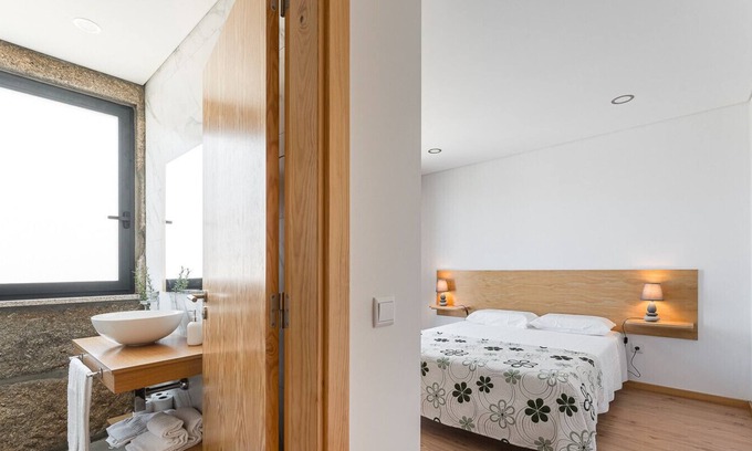Mangualde Apartment | ALTIDO Beautiful unit w/ Gym & Communal pool