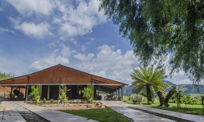 Goncalves House | Alto do Paraíso - Website