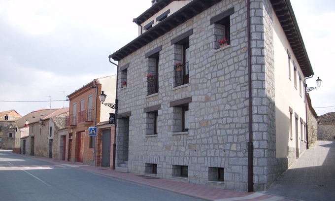 Villacastin House | Alval House for 23 people