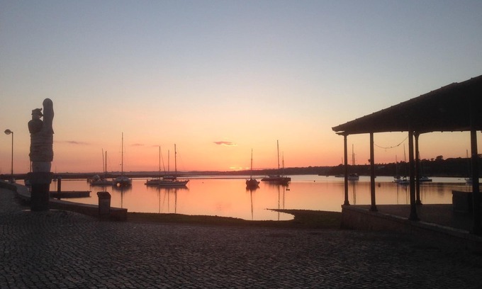Alvor House | ALVOR- Villa close to Beach & Lively Town. Walk to Beach, Cafes,Bars,Restaurants