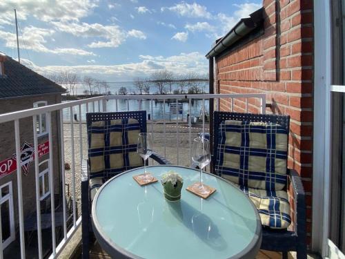 Orth Apartment | Am Hafen 2d Inselsonne 2