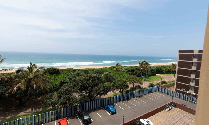 Kingsborough Apartment | Amanzi402 Oceanview Apartment