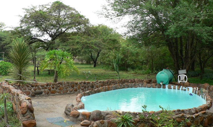 Thorny Bush Game Reserve Cabin | Amanzimlotzi Riverside Bush Camp