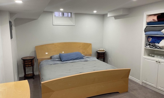 Richmond Hill House | Amazing 2 Bedroom Basement In Richmondhill