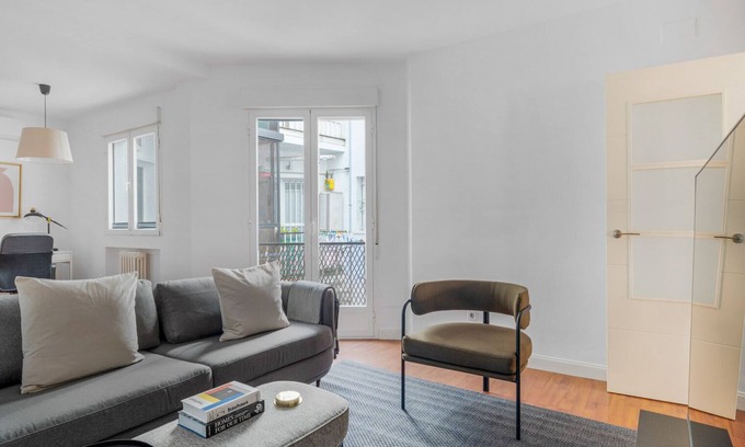 Cuatro Caminos Apartment | Amazing 2BR in Tetuán, by Blueground