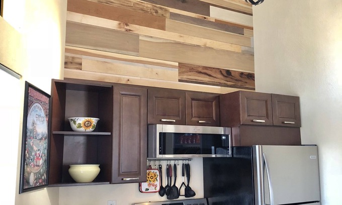 Hidden Valley Condo | Amazing 3 Bedroom, practically on the slopes Newly renovated w/Brand new kitchen