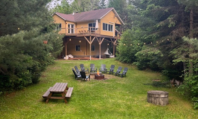 Amherst House | Amazing 4 bed M-Tremblant region