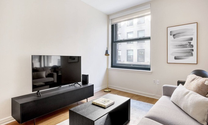 Downtown Boston Apartment | Amazing Downtown 1BR w/Gym & W/D, near Faneuil Hall, by Blueground