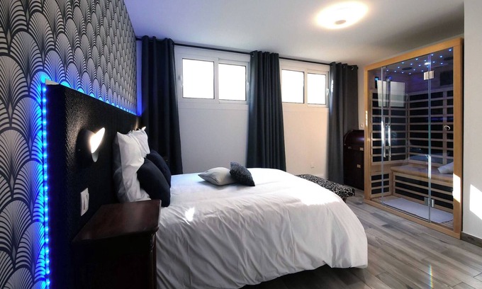 Orly Apartment | Amazing Duplex with Sauna 1BR/4P in the heart of Orly, close to Paris