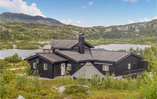 Fla Municipality House | Amazing Home In Eggedal With Kitchen