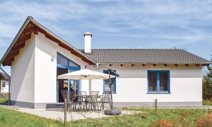 Ferienhausgebiet Hillenseifen House | Amazing home in Gerolstein with kitchen
