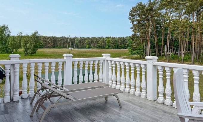 Miroszewo House | Amazing home in Nowe Warpno with WiFi