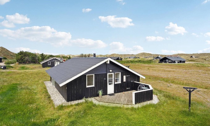 Houvig House | Amazing home in Ringkøbing with sauna