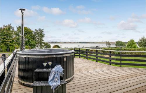 Ronbjerg House | Amazing Home In Roslev With Wifi
