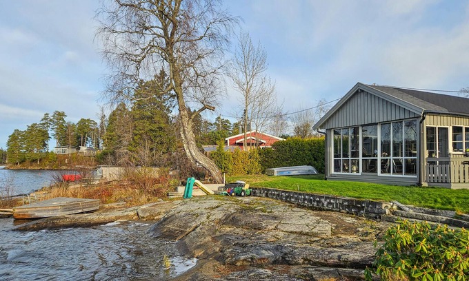 Hobol Municipality House | Amazing home in Spydeberg with WiFi