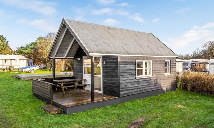 Remmer Strand House | Amazing home in Struer with WiFi
