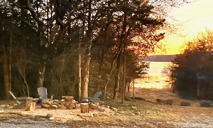 Park Hill House | Amazing Lake Front Property! 3 BR cabin on 30 serene acres on Lake Tenkiller