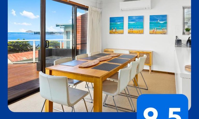McCracken House | Amazing Ocean Views At This Exclusive 4 BR Holiday Home