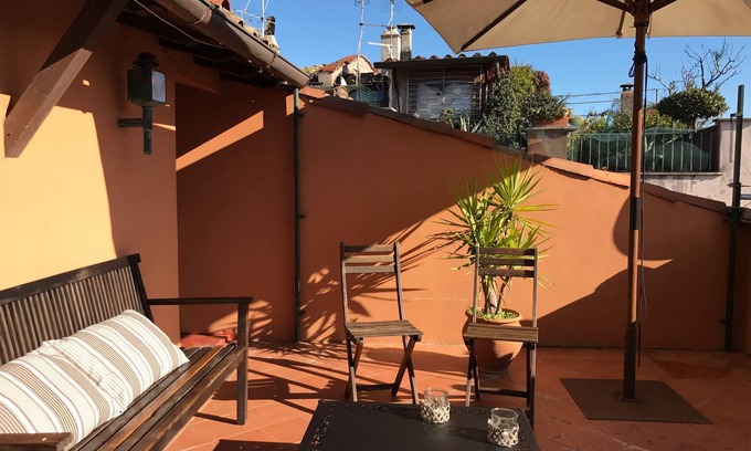 Trastevere Apartment | Amazing penthouse with beautiful terrace in the heart of Trastevere