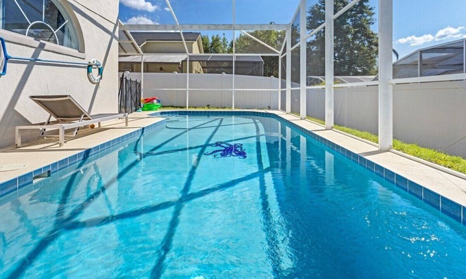 Lindfields House | Amazing Pool - Spacious 3BR House near Disney