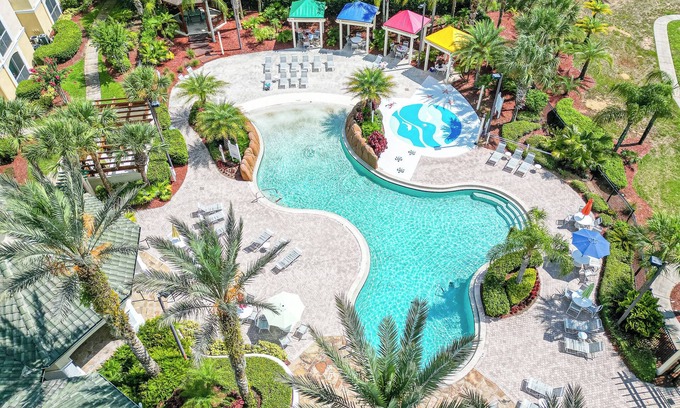 Lindfields Condo | Amazing View Condo 4 Miles from Disney World with heated pool in Gated Community