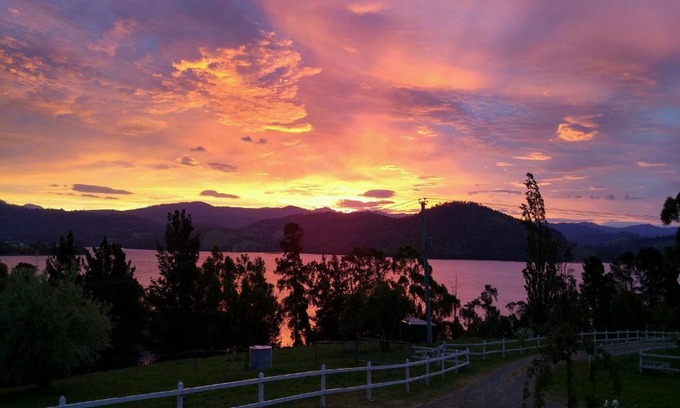 Wattle Grove Bed & Breakfast | Ambience on Huon Bed & Breakfast