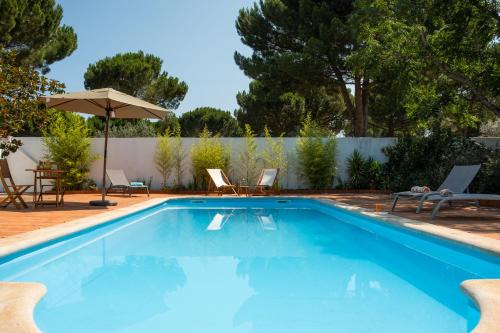 Abrantes Bed & Breakfast | AmendoeirasHouse-SustainableLiving