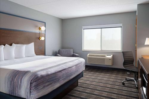 Beaver Dam Hotel | AmericInn by Wyndham Beaver Dam