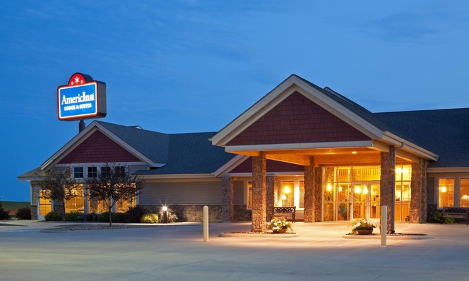 Osage Hotel | AmericInn by Wyndham Osage