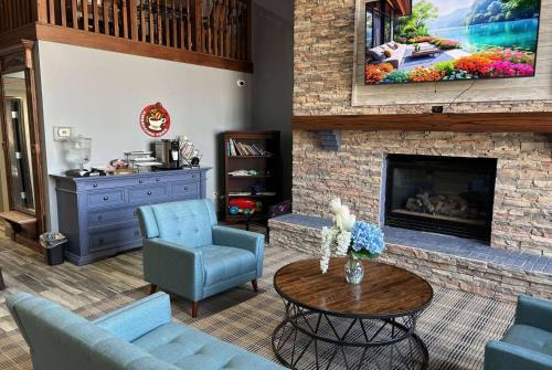 Ottumwa Hotel | AmericInn by Wyndham Ottumwa