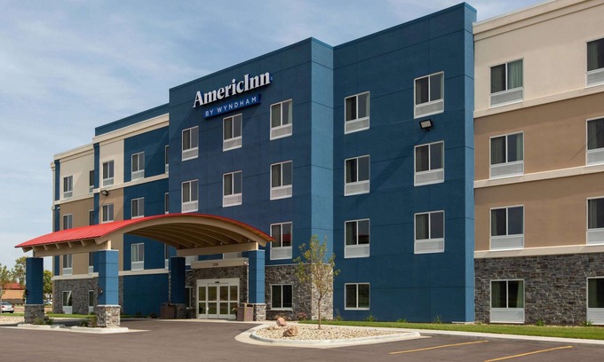 Sioux Falls Hotel | AmericInn by Wyndham Sioux Falls North