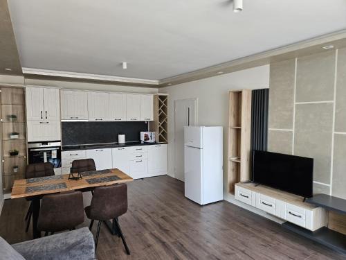 Dobrich Apartment | AMORA Apartment