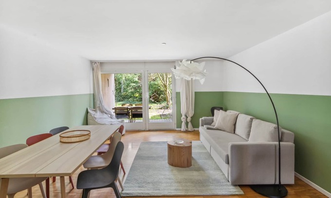 Hirslanden Apartment | Ample Beauty: Spacious Zurich Apartments