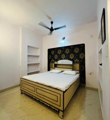Varanasi House | Amrit Ganga Guest house