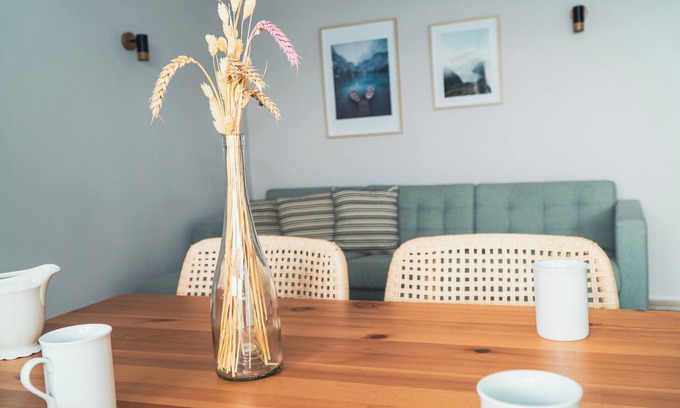 Rettin Apartment | Anchorage - stylish apartment with sea view & balcony