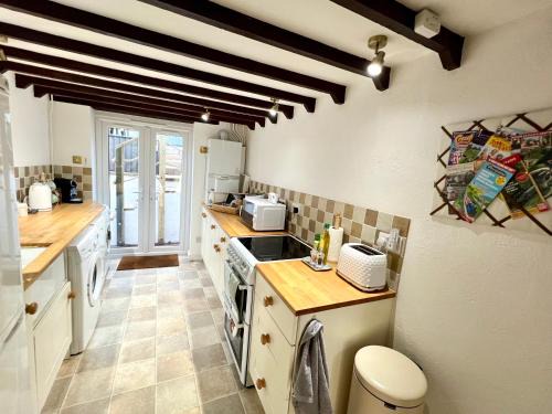 Bishopsteignton House | Angel Cottage