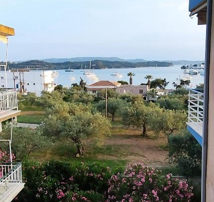 Agii Anargiri Apartment | Angelique Όμορφο διαμέρισμα στο Porto Heli